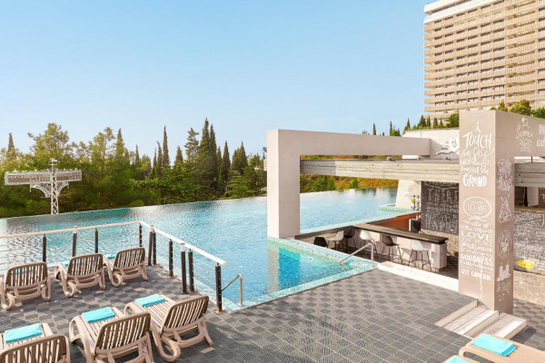 Отель «Ялта-Интурист»