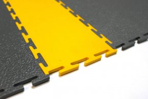Разметочная полоса — модульное покрытие для склада из ПВХ